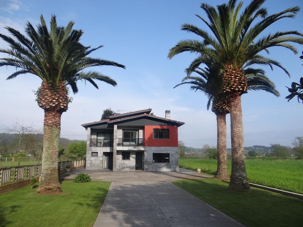 Вілла La Casa De La Ria Collera Номер фото